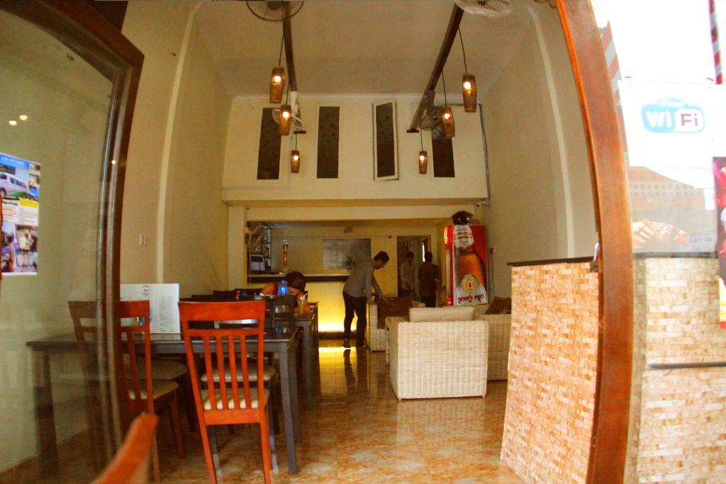 B52 Hostel Phnom Pen Exterior foto